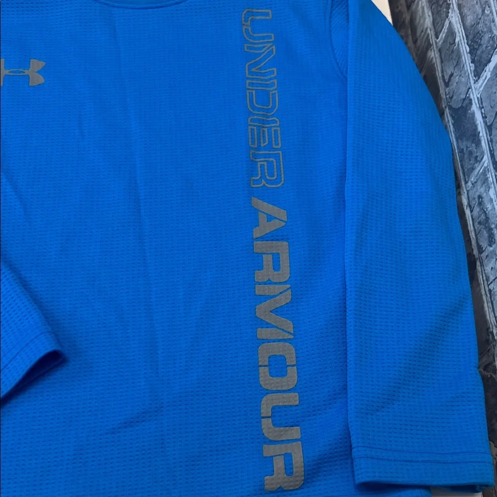 Boy's Under Armour Long Sleeve‎ Shirt